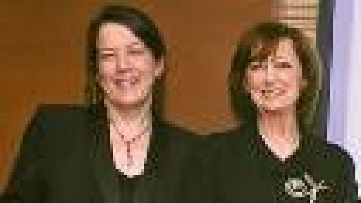 Lourdes Fernández junto a Rosina Gómez Baeza en Arco