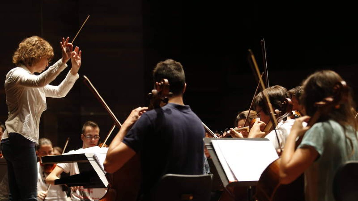Imagen de archivo de la Joven Orquesta Leonesa en el Audiorio.