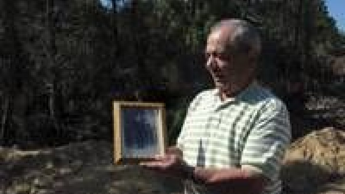 José Antonio Travieso llevó a Pinilla un retrato de su padre
