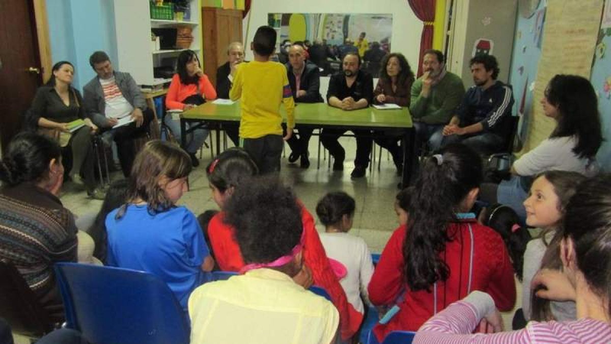 León en Común, junto a otros partidos, en Auryn.