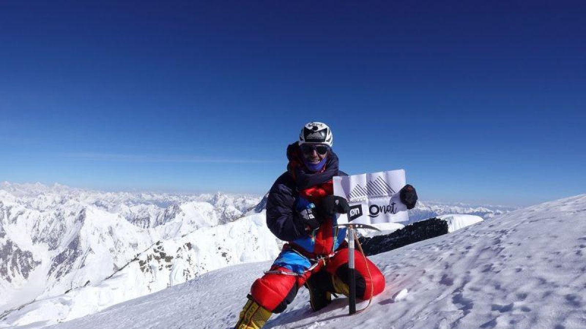 Sergi Mingote en la cima del Broad Peak, a 8.047 metros.