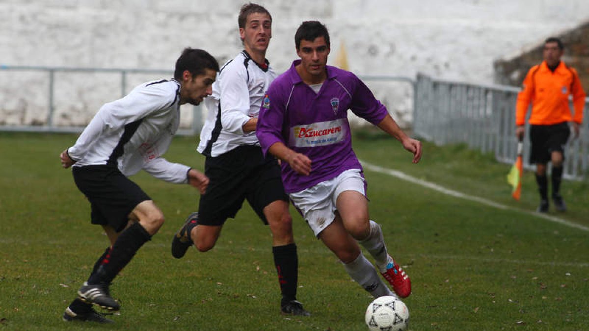 El derbi provincial disputado en Ciñera finalizó en tablas.