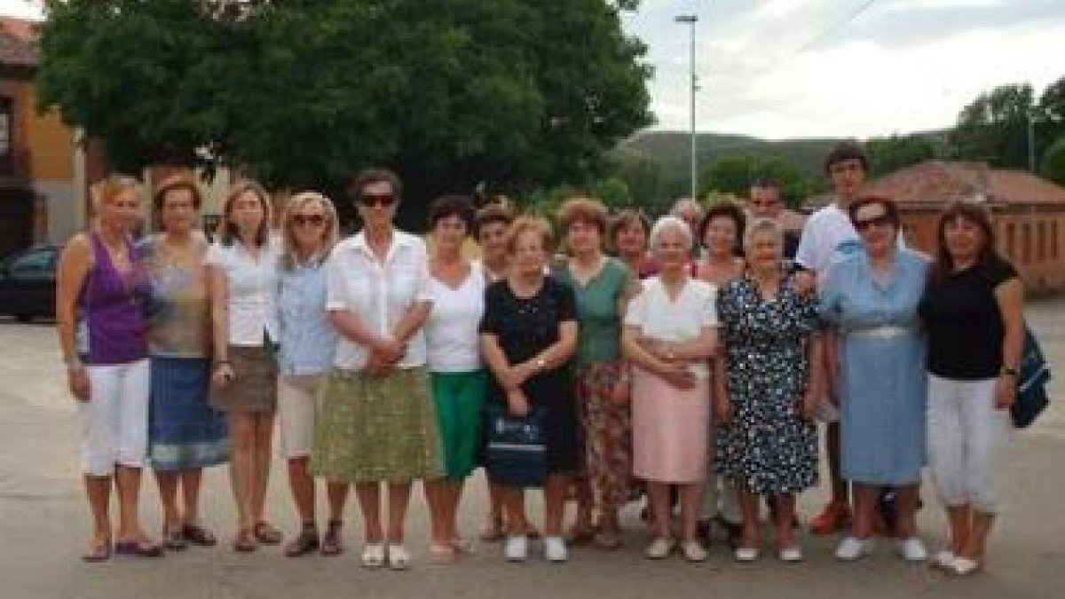 La Diputación clausuró ayer en Espinosa el seminario de telecomunicaciones.