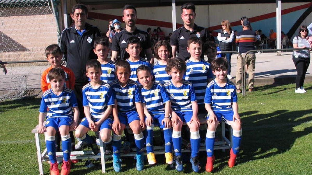 La SD Ponferradina se hizo con el título. MANUEL MACÍAS