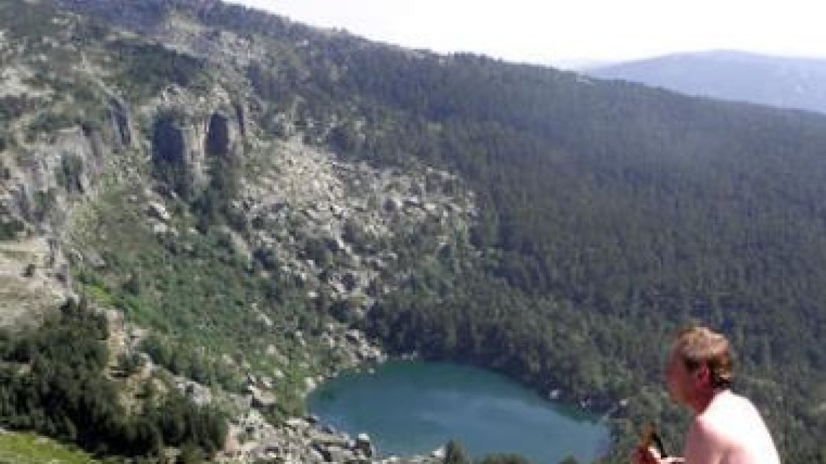 Vistas de la Laguna Negra desde el mirador.