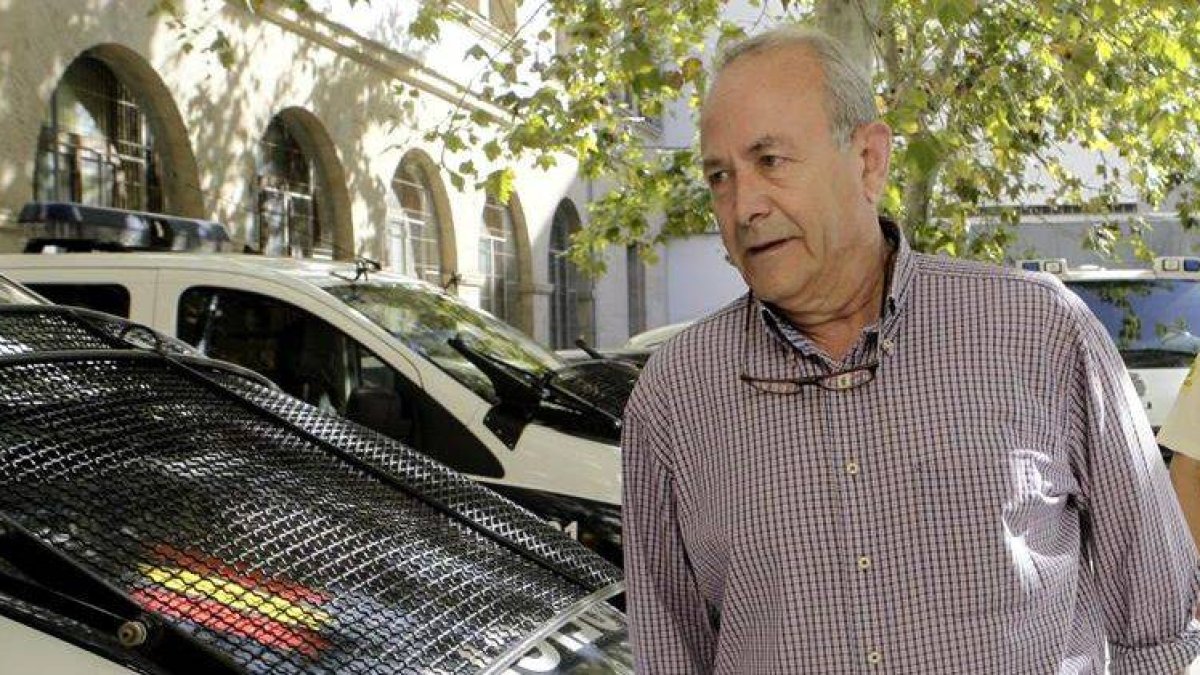 El juez que instruye el caso Nóos, José Castro, a su llegada a los juzgados de instrucción de baleares, en imagen de archivo.