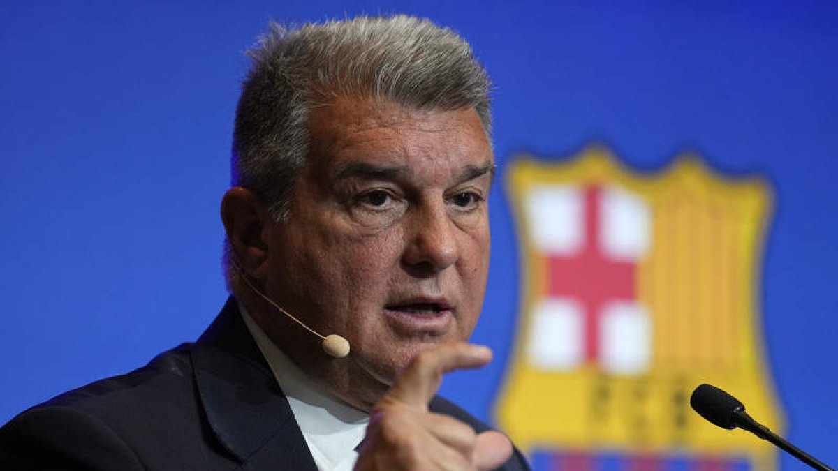 La investigación señala que en el primer mandato de Laporta también se pagó a Enríquez Negreira. GARCÍA