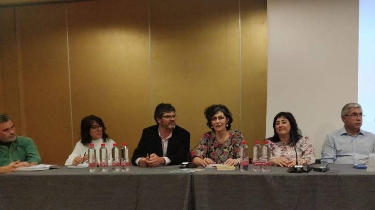 La gerente del Alto Bernesga en el Congreso de Granada. DL