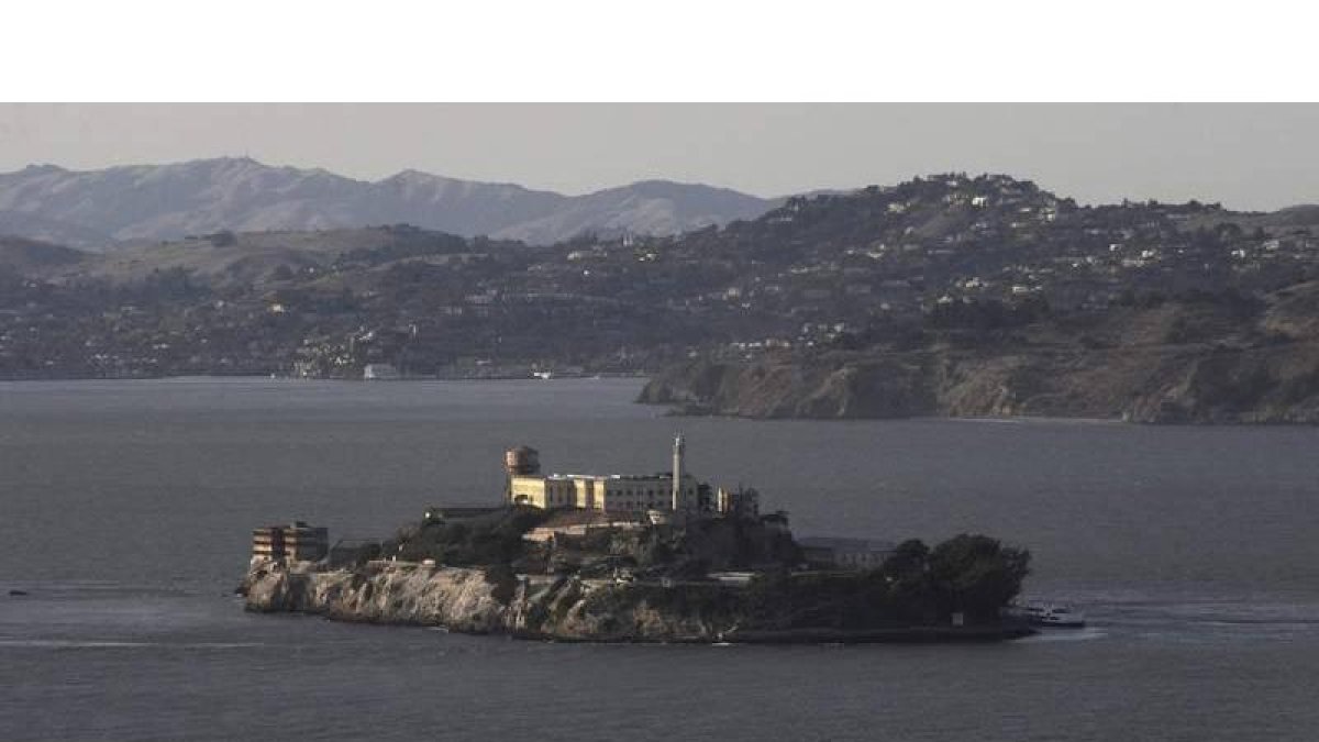 Panorámica de la bahía de San Francisco donde se encuentra la isla de Alcatraz y la prisión.