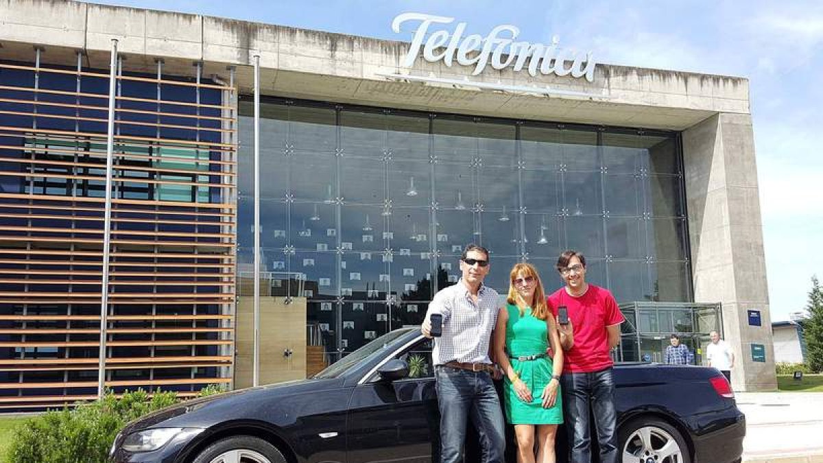 Los creadores de ‘Drivies’, la app que analiza el comportamiento al volante: Ricardo, Nerea y Luis Ángel . DL