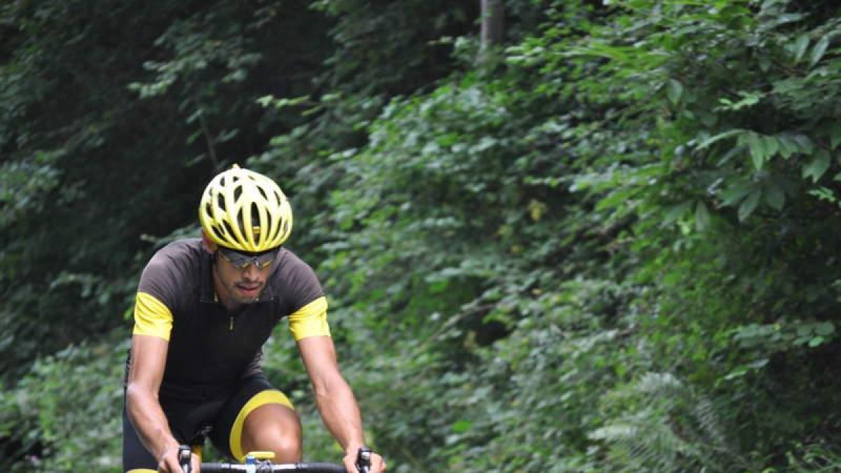 El ciclista recorrió 2.500 kilómetros en once etapas. DL