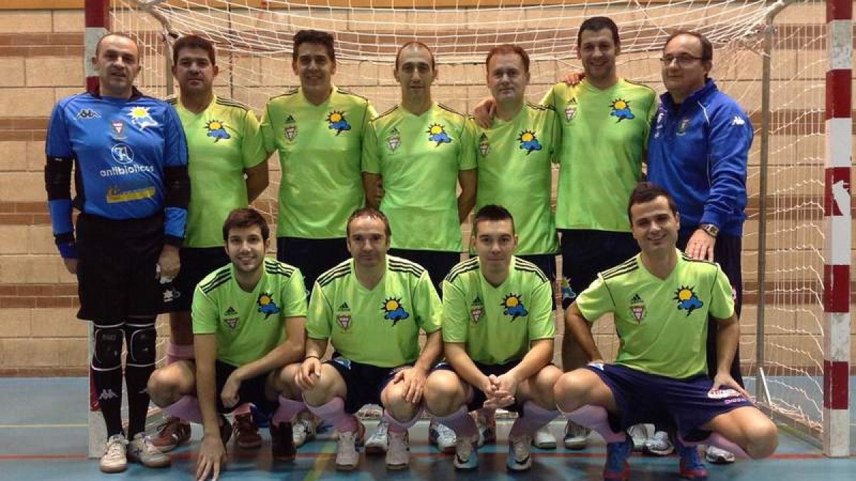 Formación del equipo del Divervacaciones Cefa que milita en la Liga de Antibióticos.