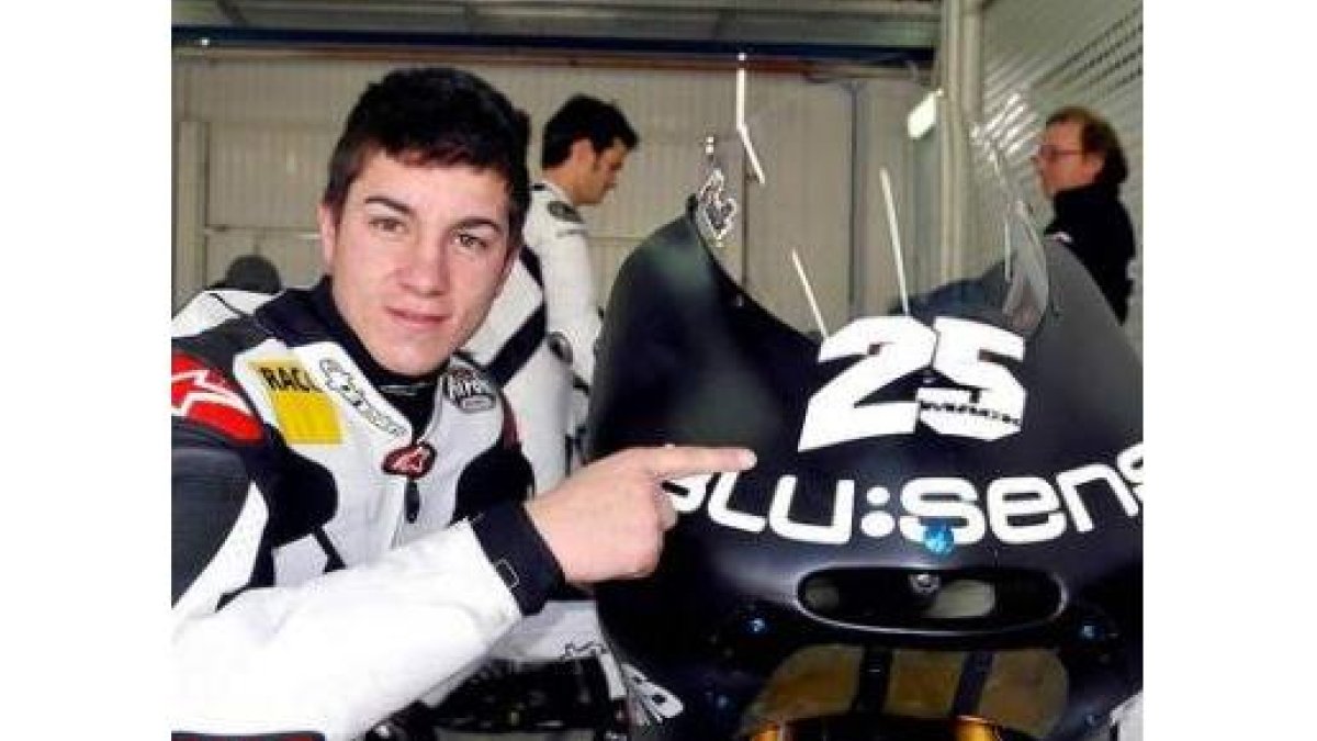 Vilañes con la Aprilia 25 con la que venció en Le Mans.