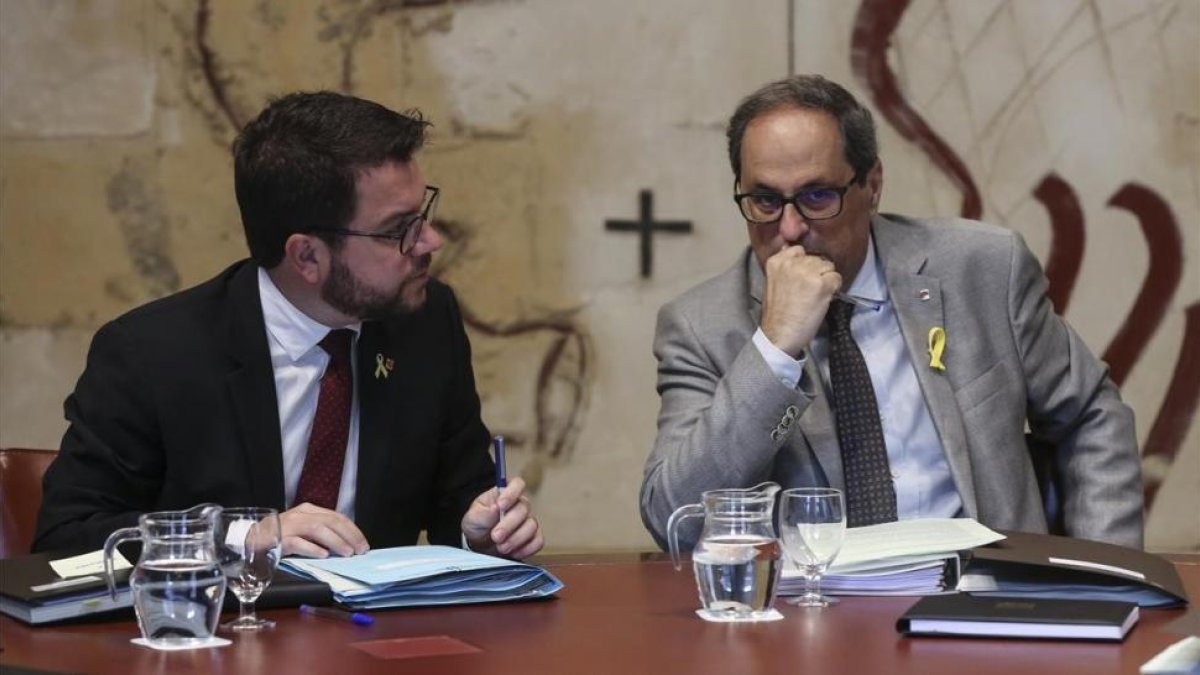 Pere Aragonès y Quim Torra, este martes, en la reunión del Govern