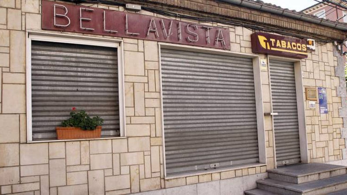 El estanco Bellavista, en la calle San Ignacio de Loyola, ayer.
