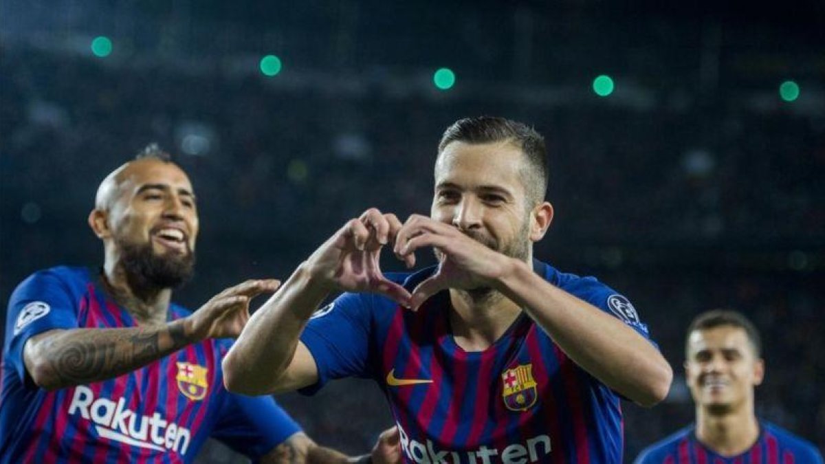Jordi Alba celebra el gol que marcó en el partido de la Champions ante el Inter de Milán.