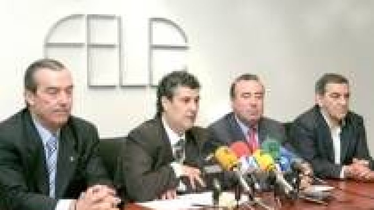 Francisco Ramos Sabugo, Juan Manuel Muñoz Macías, Alfredo Martínez y Carlos Medina