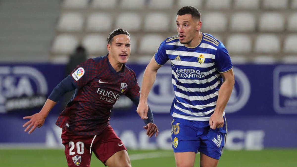 En el partido de la primera vuelta la SD Huesca logró empatar de penalti en la prolongación. DE LA MATA