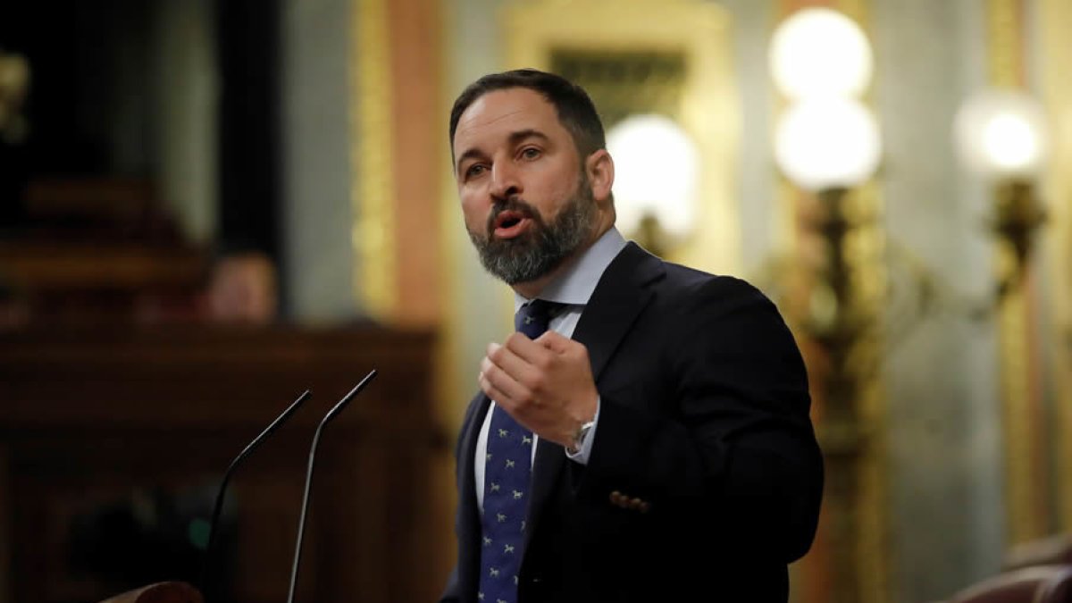 El presidente de Vox, Santiago Abascal, durante su intervención de ayer en Congreso de los Diputados. JUAN CARLOS HIDALGO
