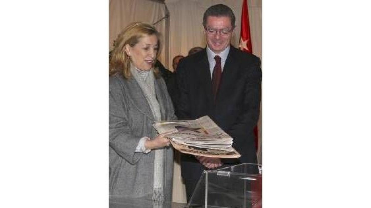 Gallardón, en la colocación de la primera piedra de una sede de la Once