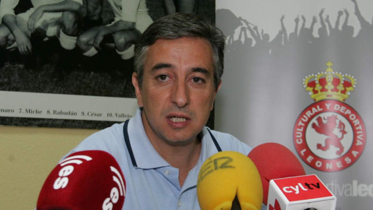 Juan Luis Díez adquiere más peso específico en una Cultural que busca la estabilidad.