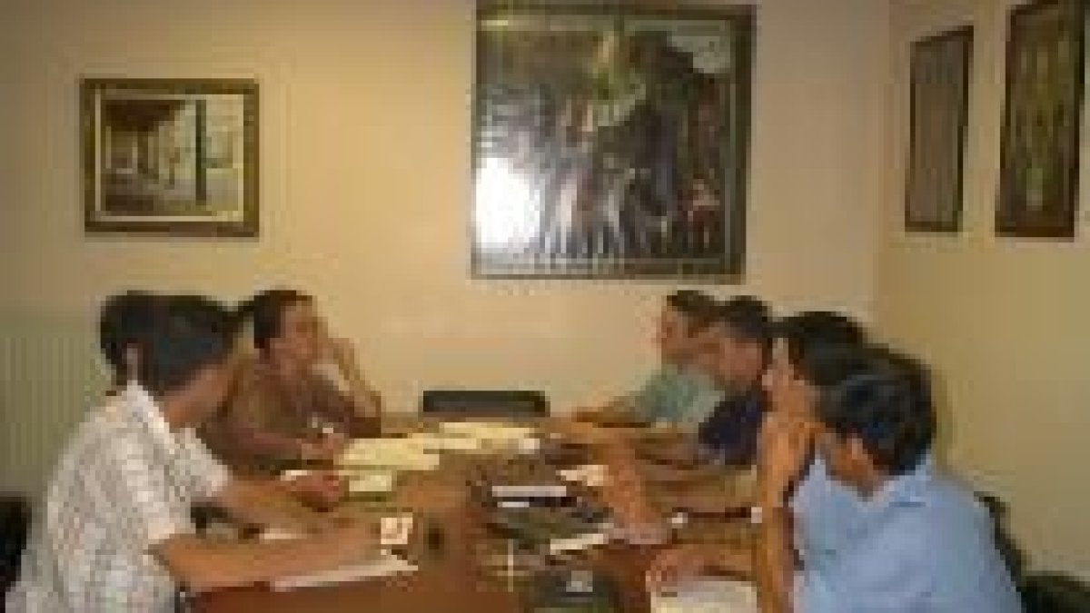 Los representantes de los consejos reguladores reunidos ayer en Astorga
