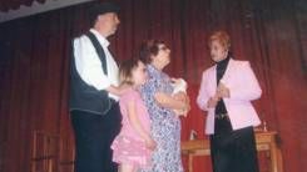 Un momento de la representación teatral en Pinilla