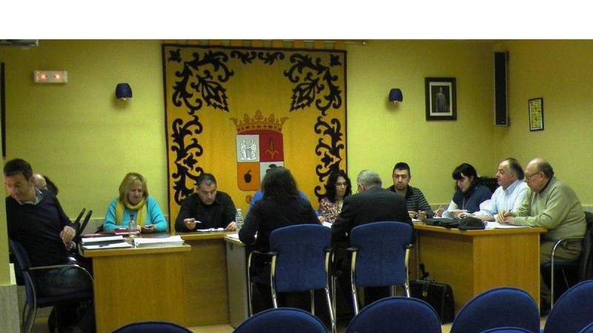 El proyecto del equipo de gobierno del PP no convence a la oposición.