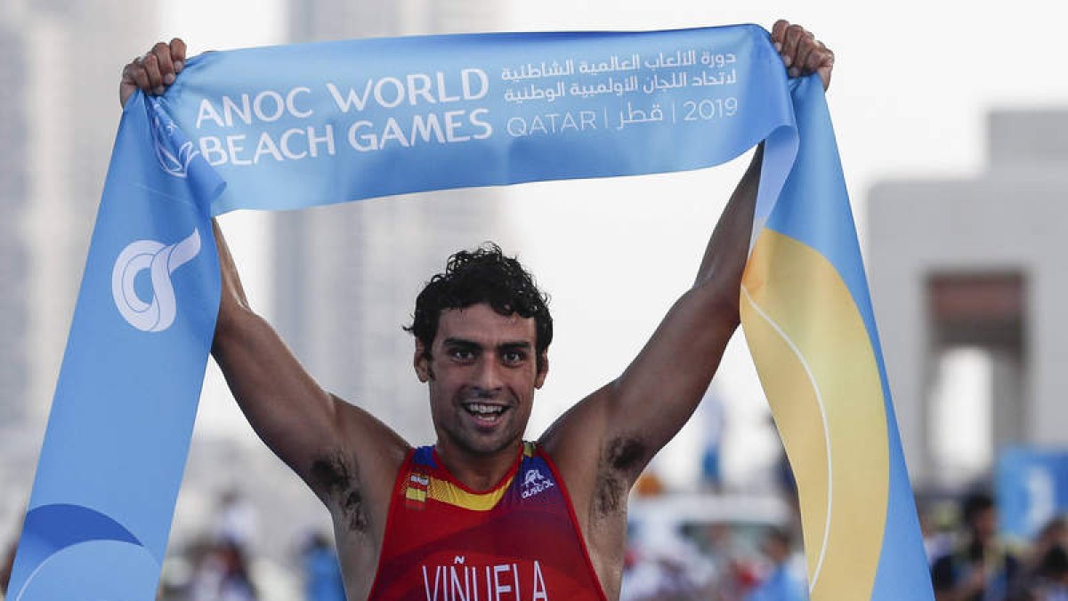 Kevin Viñuela celebra uno de sus destacados triunfos en el pasado ejercicio competitivo. DIMITRIS TOSIDIS