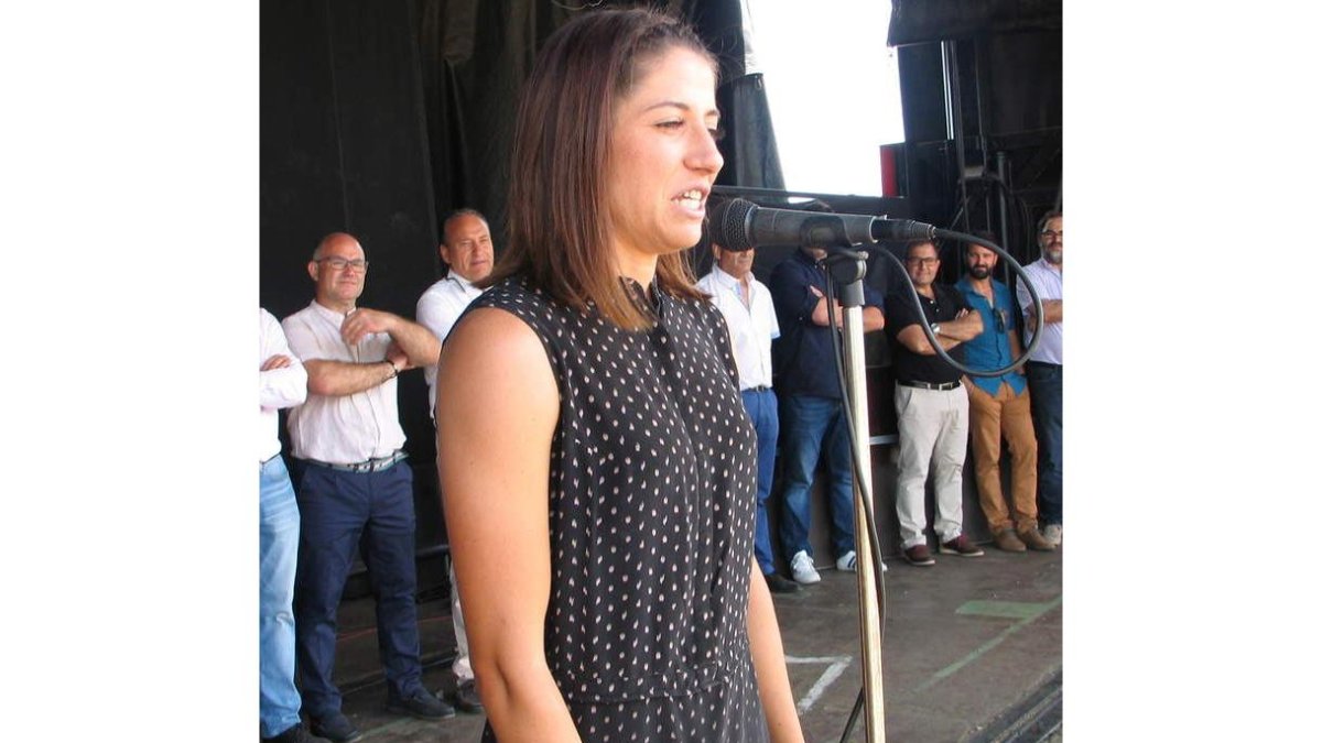 Vicky Losada actuó como pregonera de la fiesta. M.M.