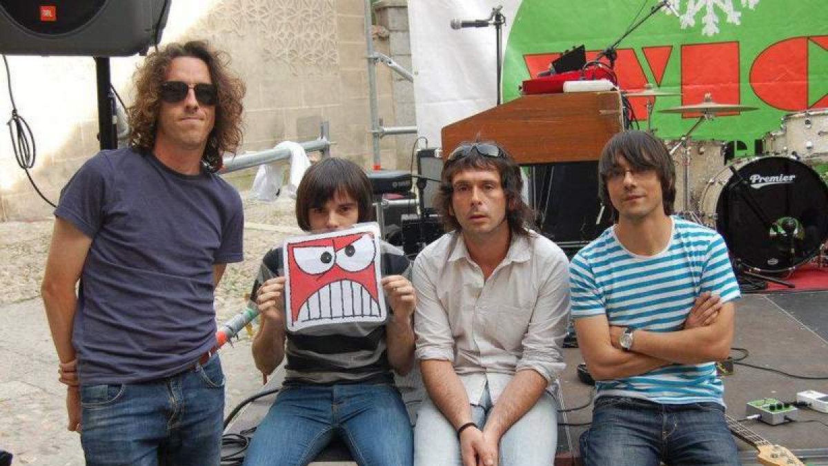 Imagen de los componentes de la banda catalana Stay, que llegan hoy a León de gira.