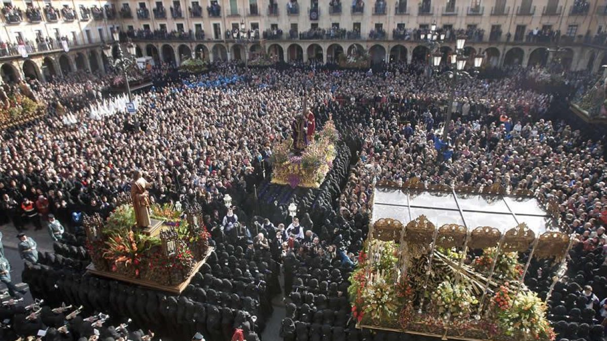 El acto central de la procesión de Viernes Santo, ‘El Encuentro’.