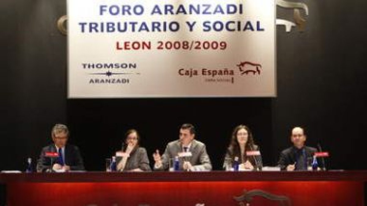 Un momento del desarrollo de la cuarta jornada del Foro Aranzadi de Caja España