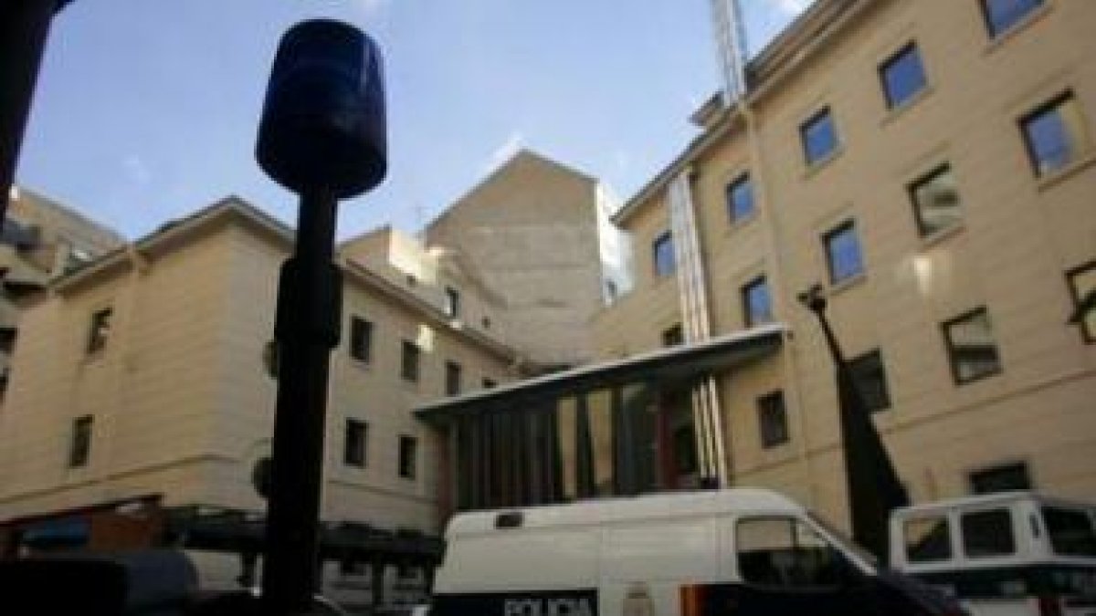 La operación se coordinó en la Comisaría de Policía de León.