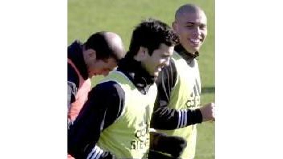 Solari, en primer plano con Ronaldo, tiene los días contados en el Madrid