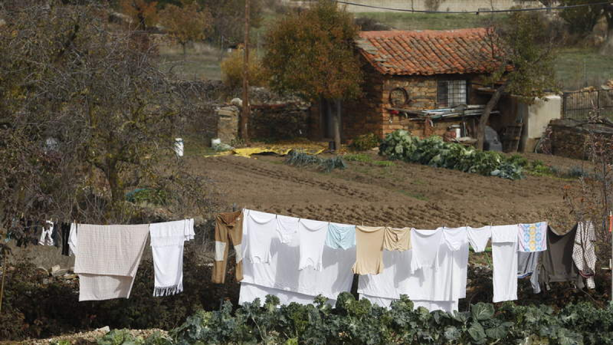 Castilla y León tiene 1.998 municipios de menos de mil habitantes. JESÚS F. SALVADORES