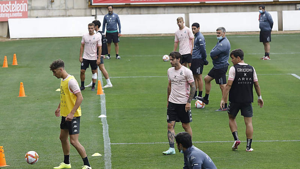 La Cultural afronta la quinta semana de pretemporada en la que disputará dos amistosos. MARCIANO PÉREZ