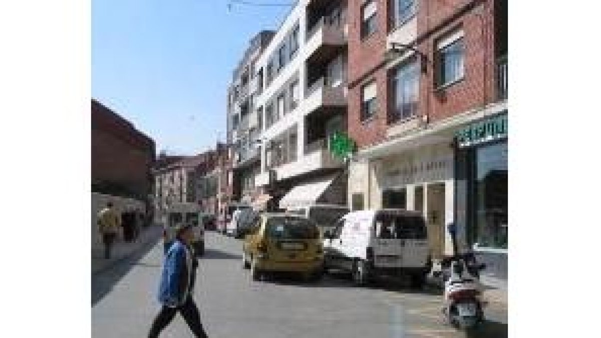 La calle García Prieto está equidistante de la catedral y la plaza Mayor