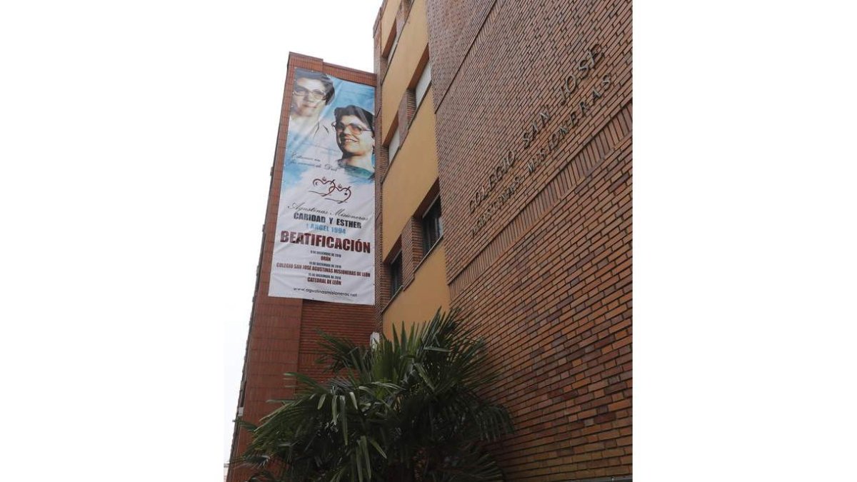 Homenaje y celebración en el colegio Agustinas de León, su congregación. JESÚS F. SALVADORES