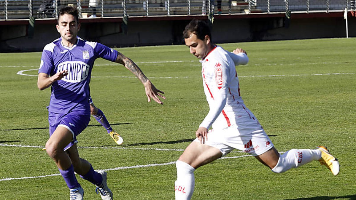 El equipo leonés tratará de vencer en el duelo de filiales. MARCIANO