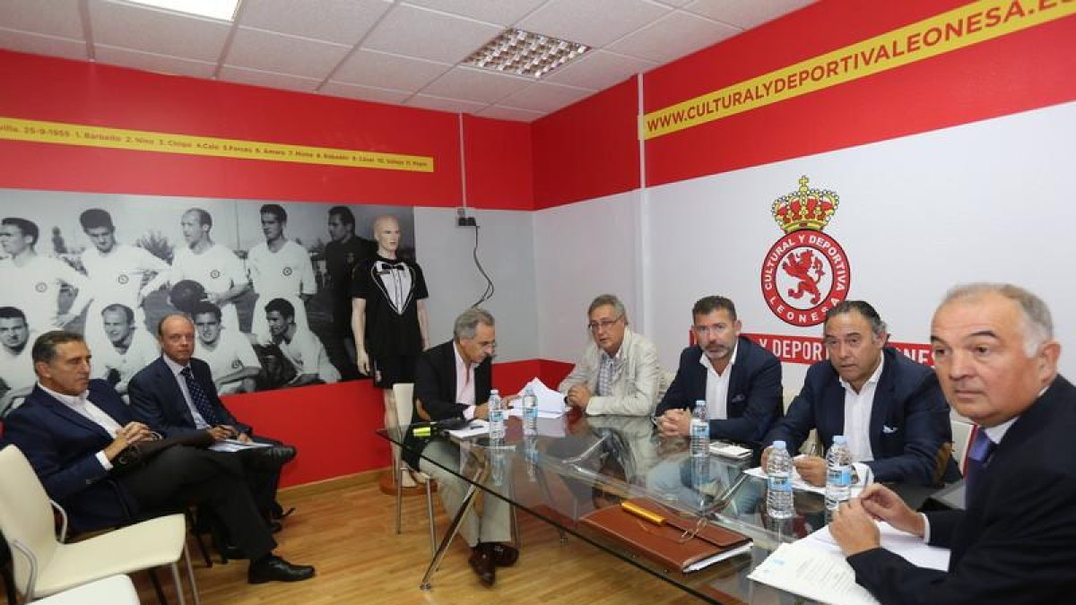 Junta general d ela Cultural donde se decidió la opción de compra de Aspire