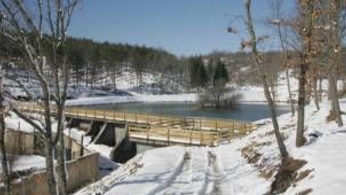 Embalse que regulará el agua de la astacifactoría