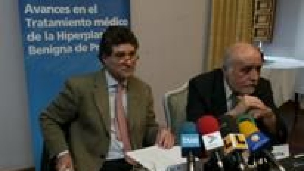De izquierda a derecha, Francisco Javier Gallo y Manuel Urrutia, especialistas en León y Salamanca