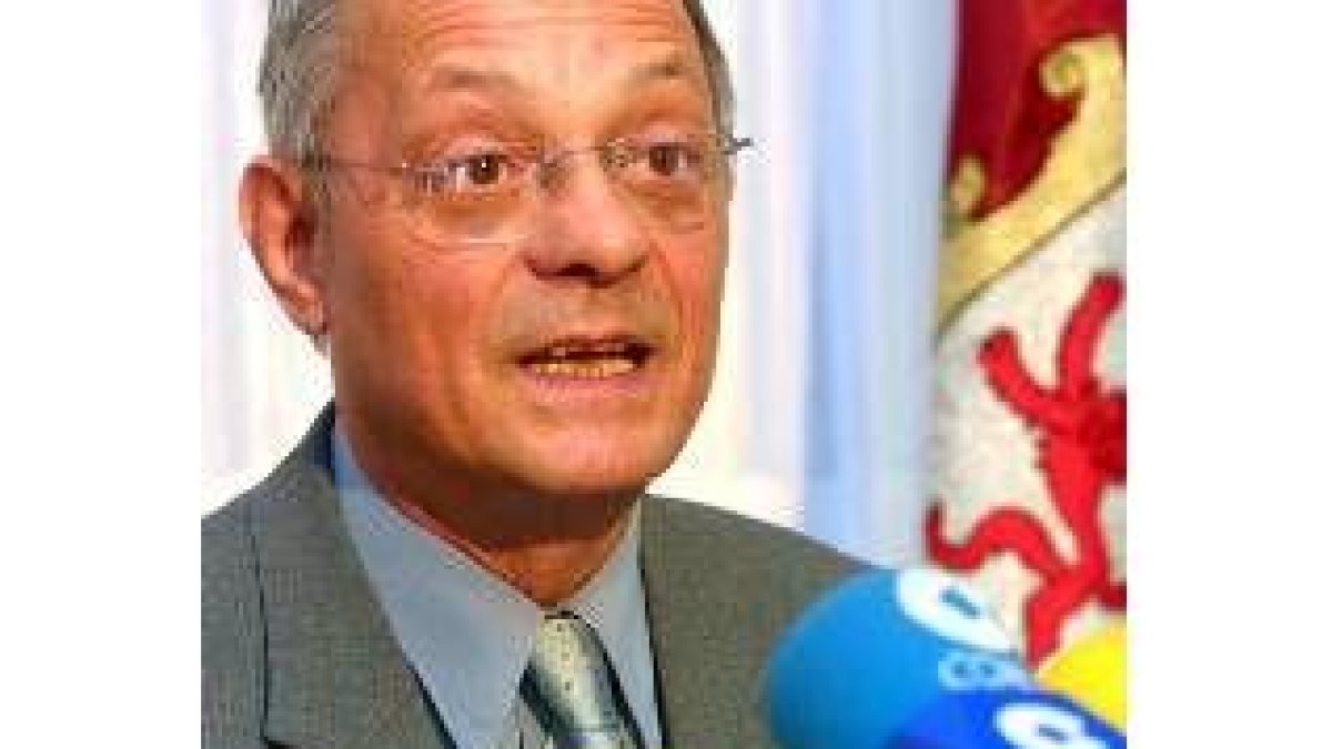 El teniente fiscal de Léon, Félix Herrero, en una de sus comparecencias