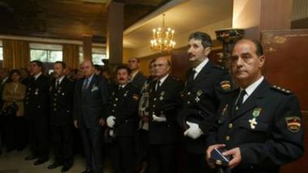 Carlos Vázquez, primero por la derecha, en una imagen reciente de archivo