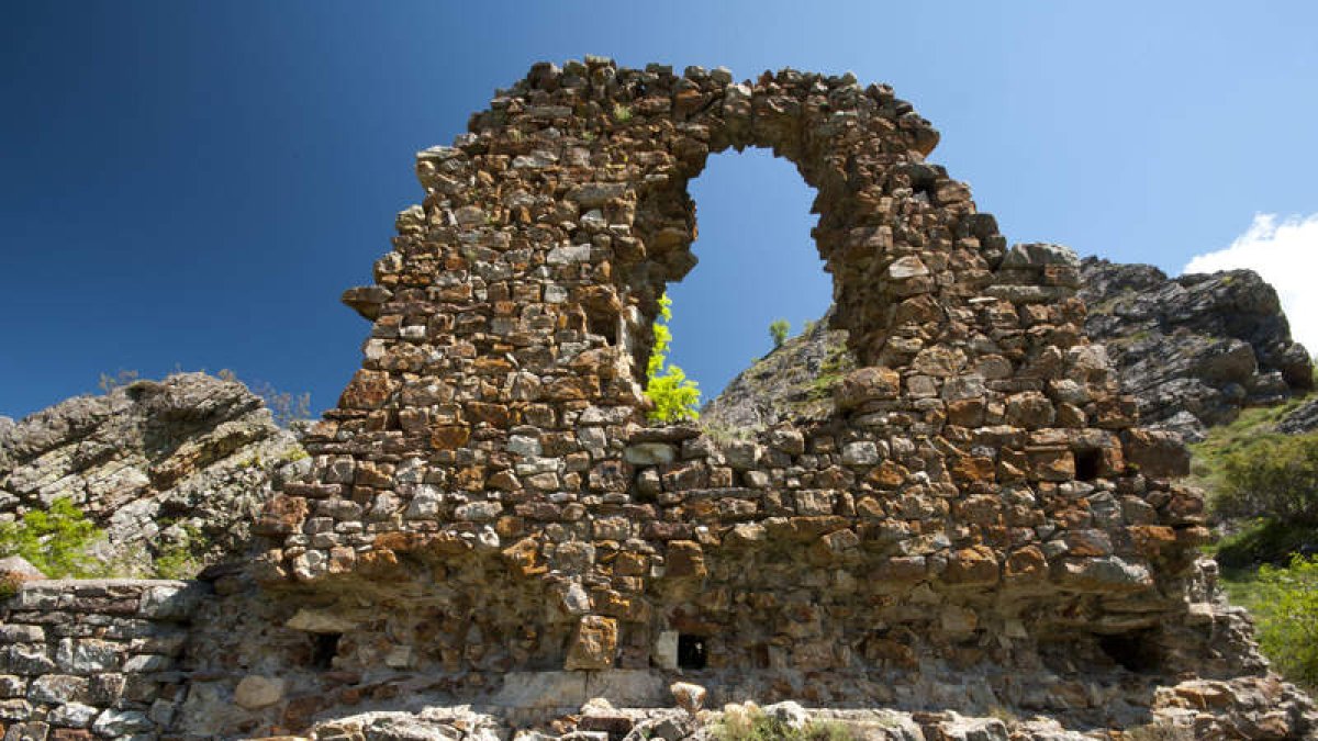 Imagen de archivo del Castillo de Montuerto.