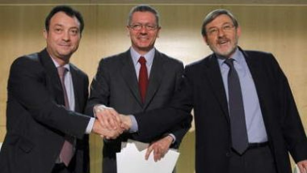 Gallardón, Cobo y Lissavetzky, anuncian la candidatura de Madrid a los Juegos del 2020.