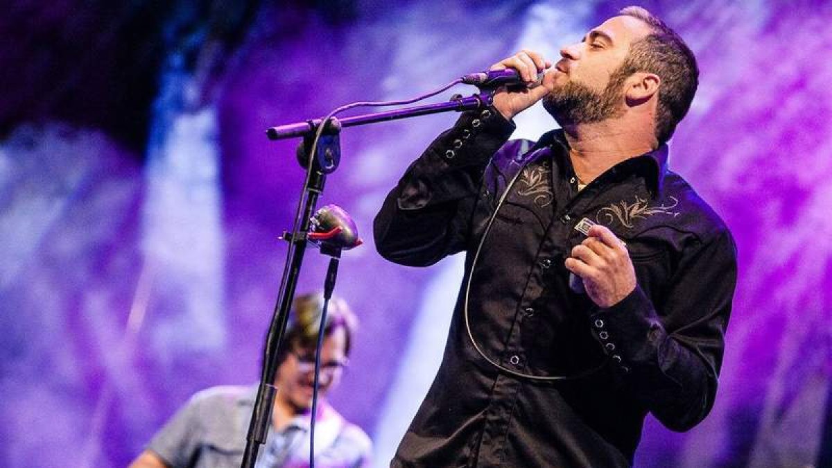 Greg Izor, bluesman y solista, llega a León en formato banda al Teatro El Abéitar. DL