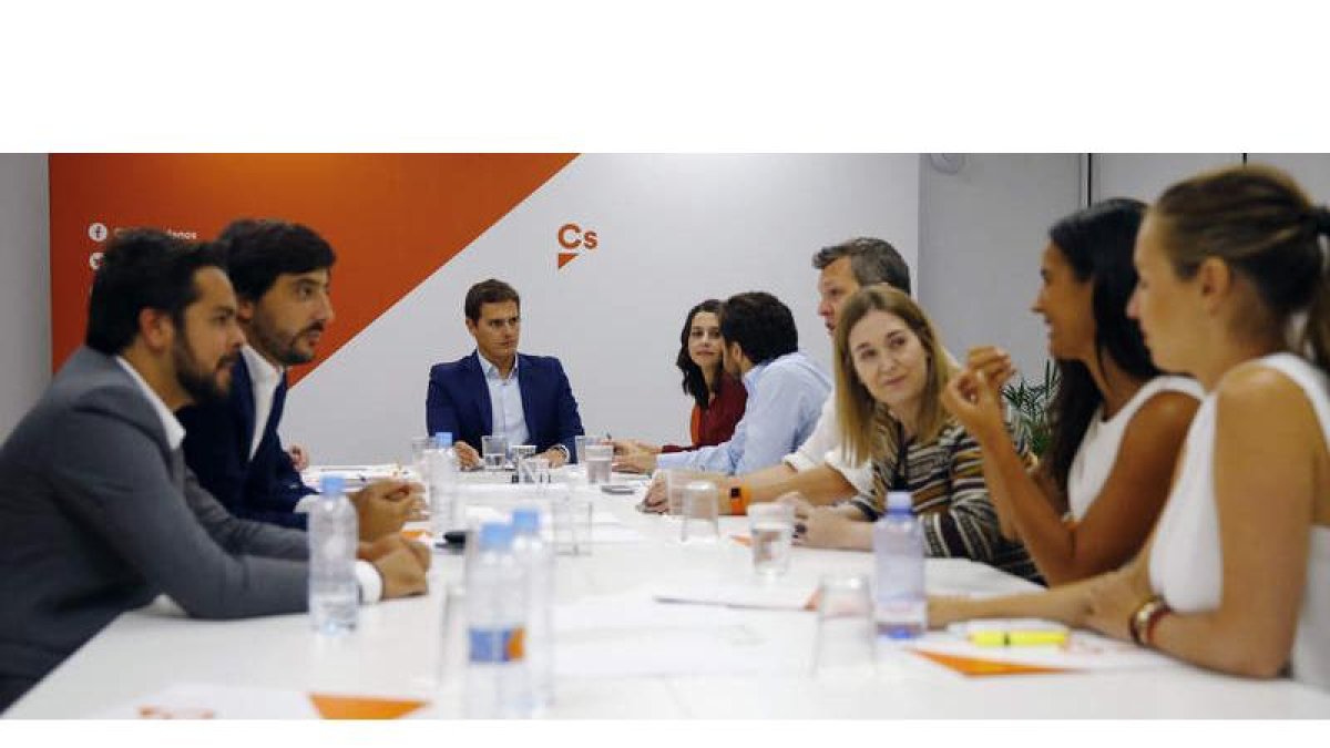 Reunión de la ejecutiva de Ciudadanos, ayer, en Madrid. J.P. GANDUL