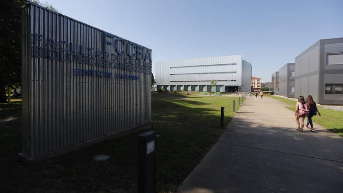 Facultad de Ciencias Biológicas de la Universidad de León. JESÚS